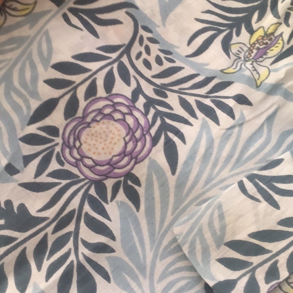 BRAND NEW**Plum Pretty Sugar Romper ll Strapless - Picture 6 of 6